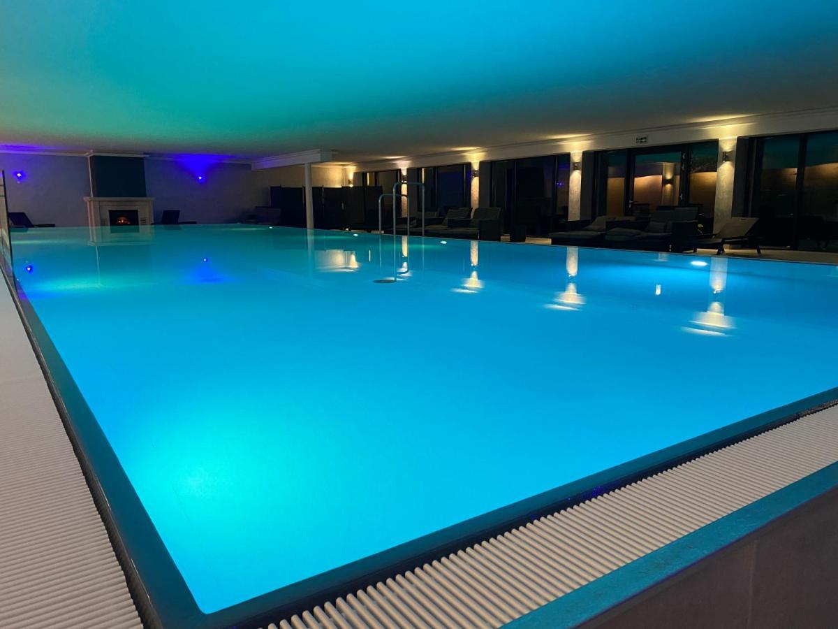 Avella "Sundowner" Mit Meerblick, Innenpool Und Eigener Wallbox Binz Luaran gambar